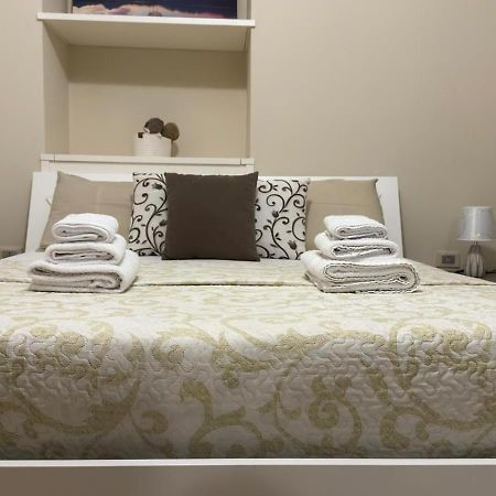 ברינדיזי Appartamento Fontanella Deluxe מראה חיצוני תמונה