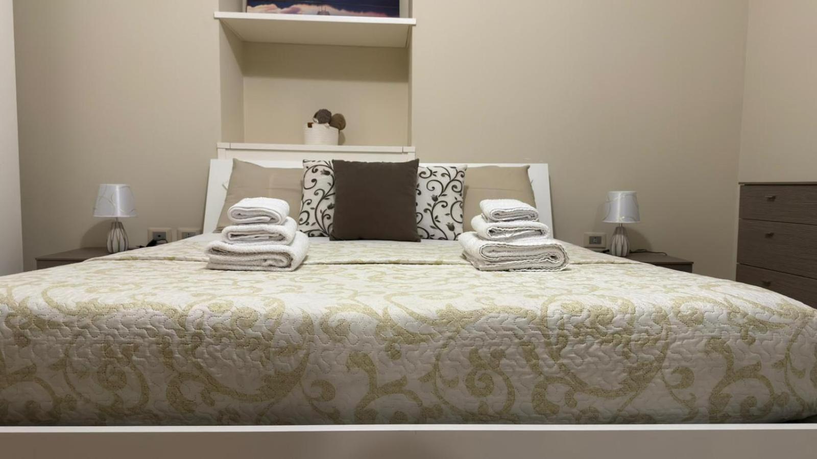 ברינדיזי Appartamento Fontanella Deluxe מראה חיצוני תמונה